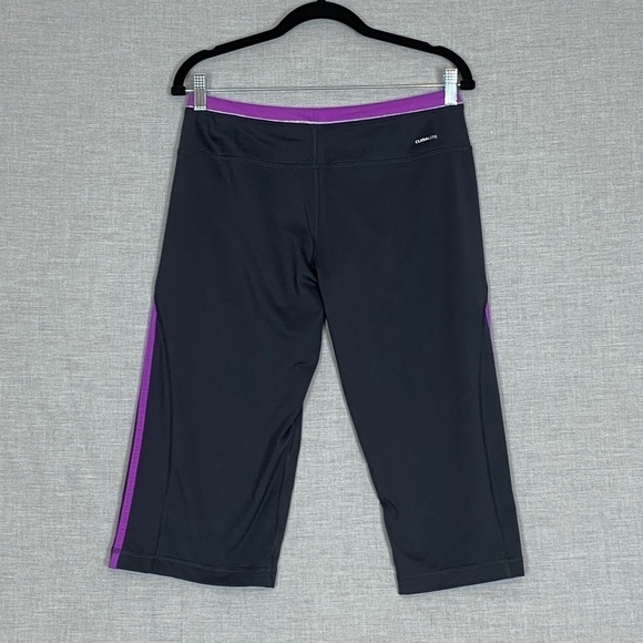 Adidas Climalite Capri Workout Pants Size Medium Purple Gray 3 Stripe - Picture 2 of 8